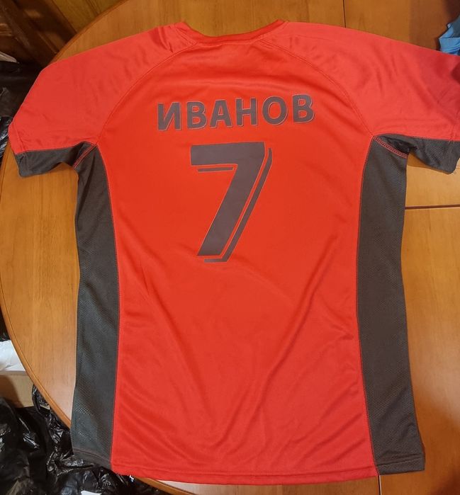 Изработка на тениски, екипи и др. по ваш дизайн и идея!