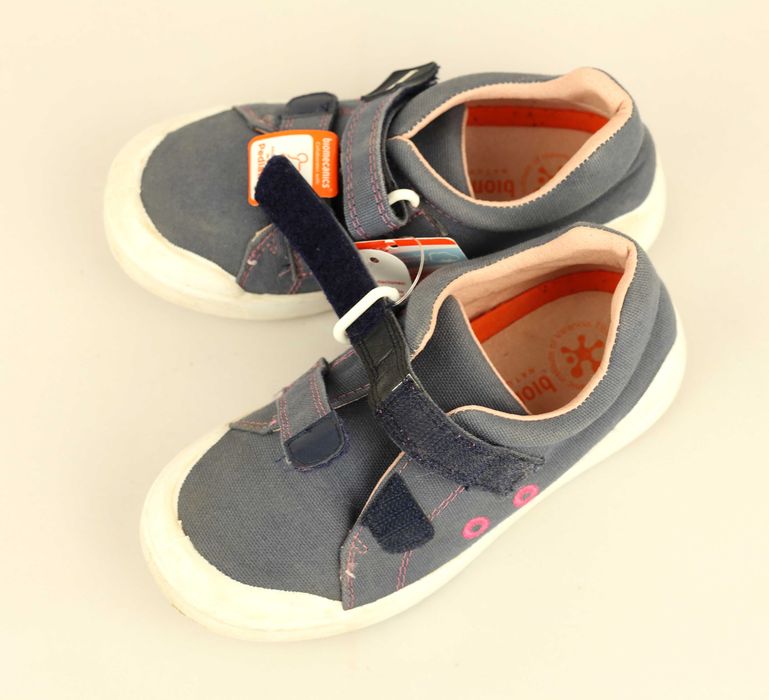 Комфортни и удобни нови кецове на марката Biomecanics.