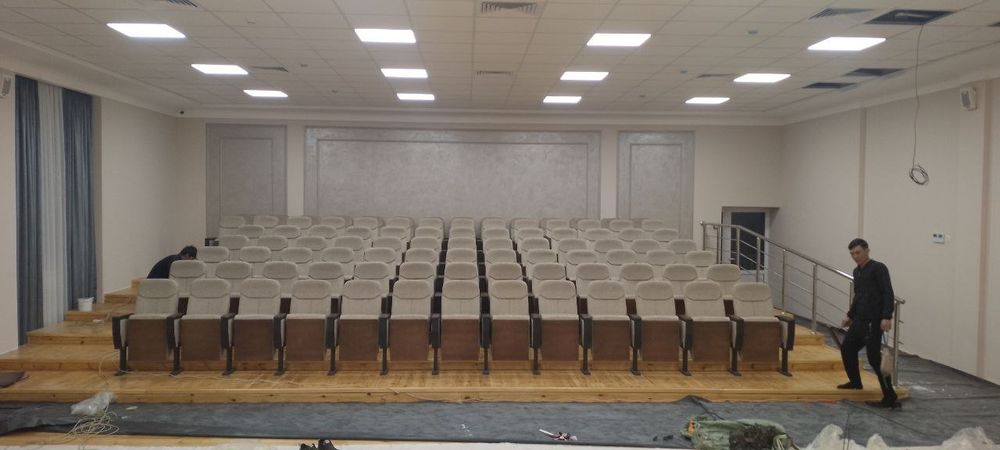 Качественные театральные кресла под- заказ