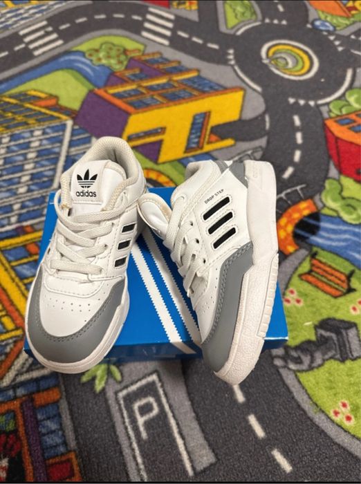 Adidasi drop step