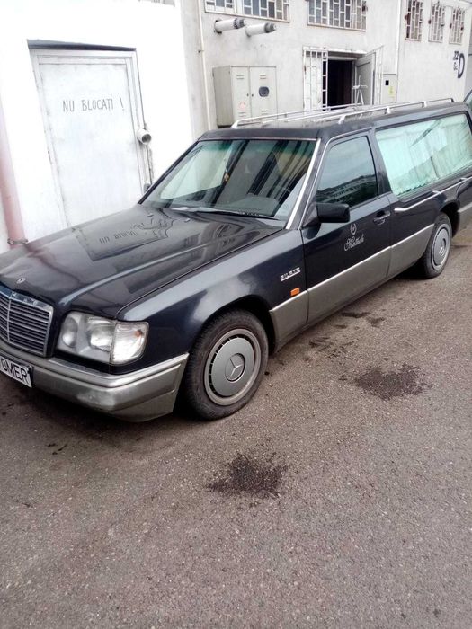 Mercedes-Benz 200 D diesel, autospecială funerară 2 locuri, gri