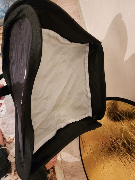 Продам софтбокс и отражатель