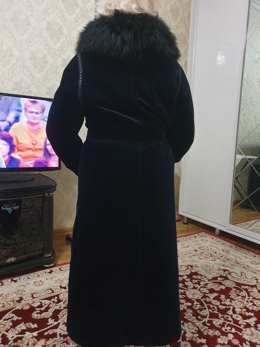 Зимнее велюровое пальто