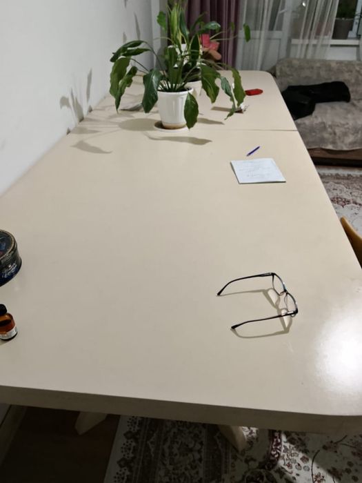 Продам стол в отдичном состоянии