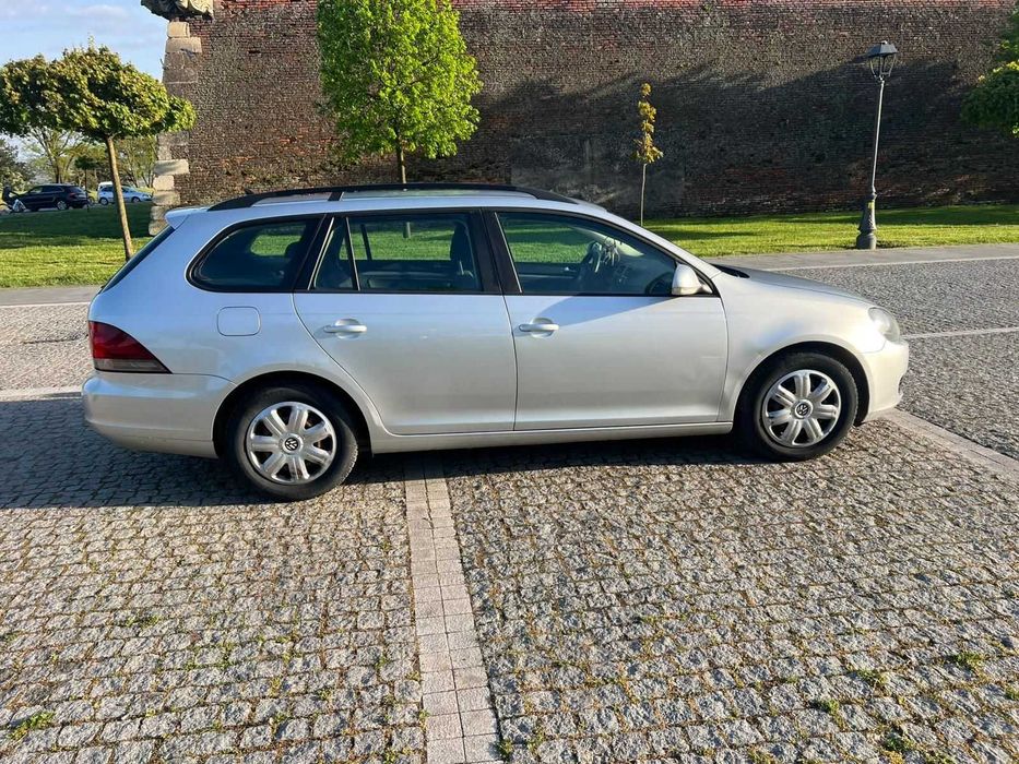 VOLKSWAGEN Golf 2011 — imagine 2