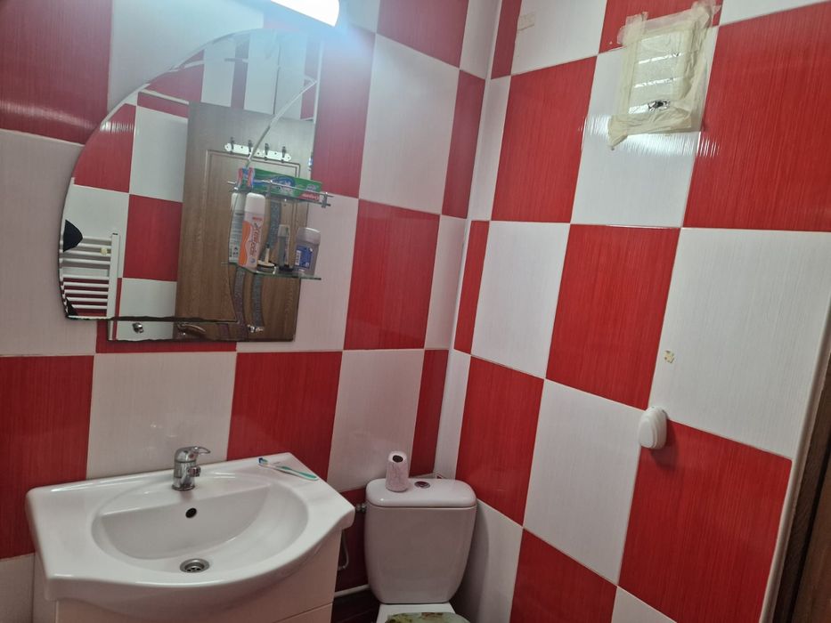 Apartament 2 camere de închiriat, sensul giratoriu