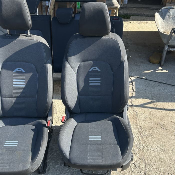 Салон за Focus mk4 ACTIVE изпълнение Седалки/ Форд