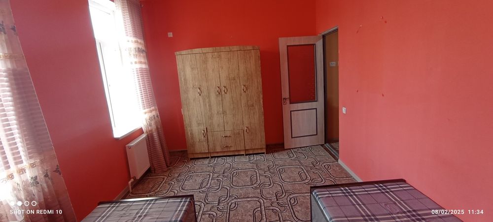 Fargʻona shahar shaxar hokimiyati oldidagi yangi qurilgan 8 qavatli