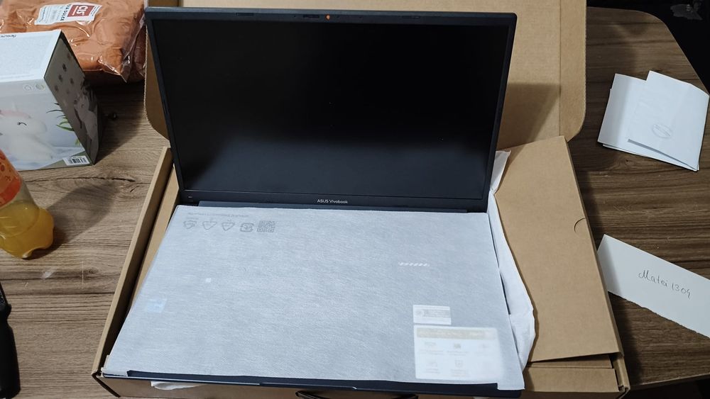 Leptop asus vivobook