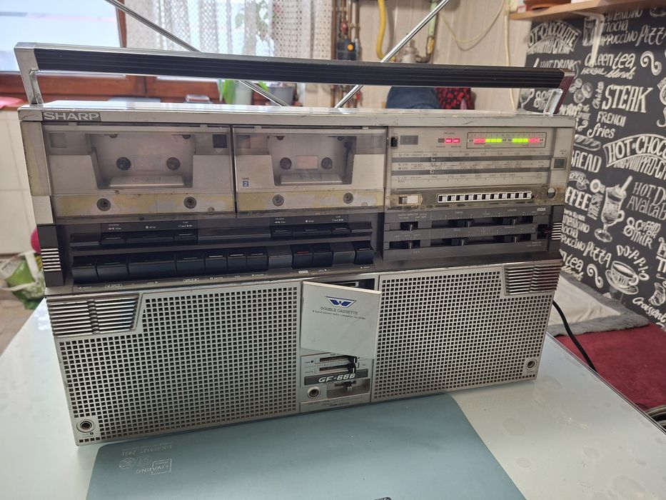 Sharp gf666, radiocasetofon dublu deck, radio 4 benzi, boombox Japonia 80'