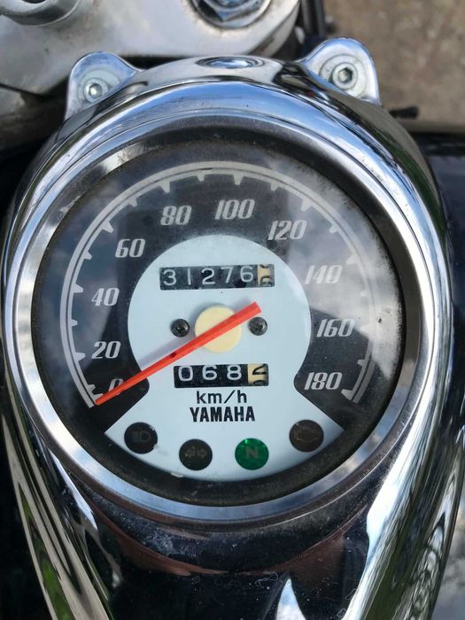 мотоциклет "Ямаха Драг стар" 650