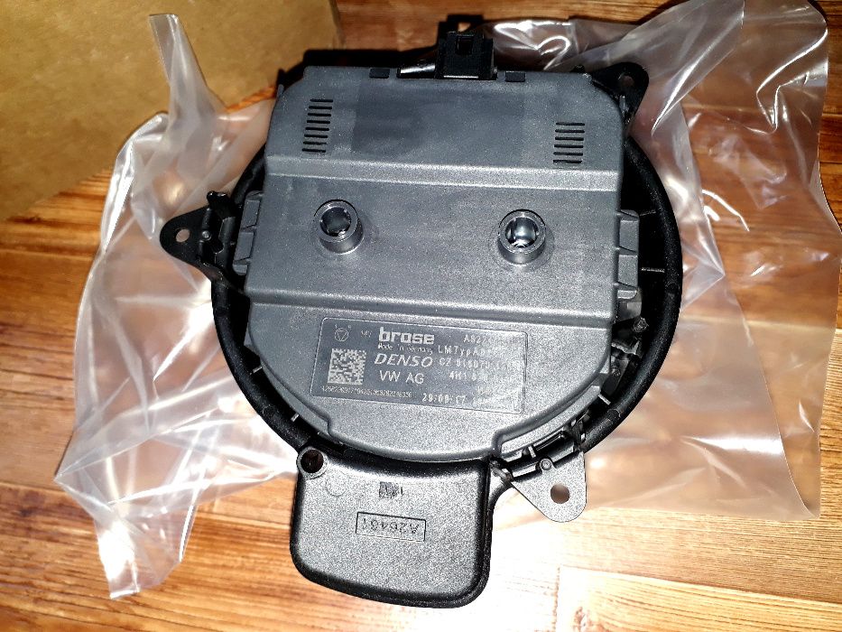 Моторчик печки для Audi A6 A7 A8