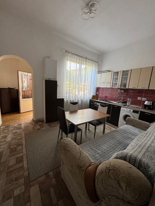 Casa de inchiriat zona centrală