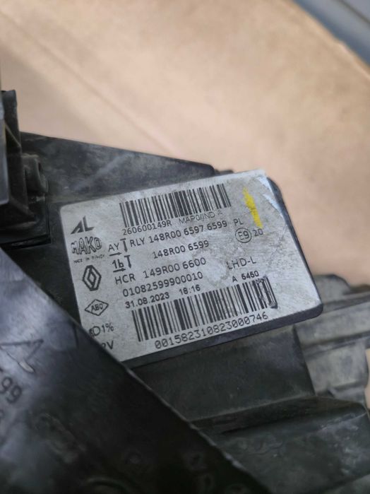 Far stanga led Renault Clio 5 Facelift An 2023 2024 2025 cod 260600149R