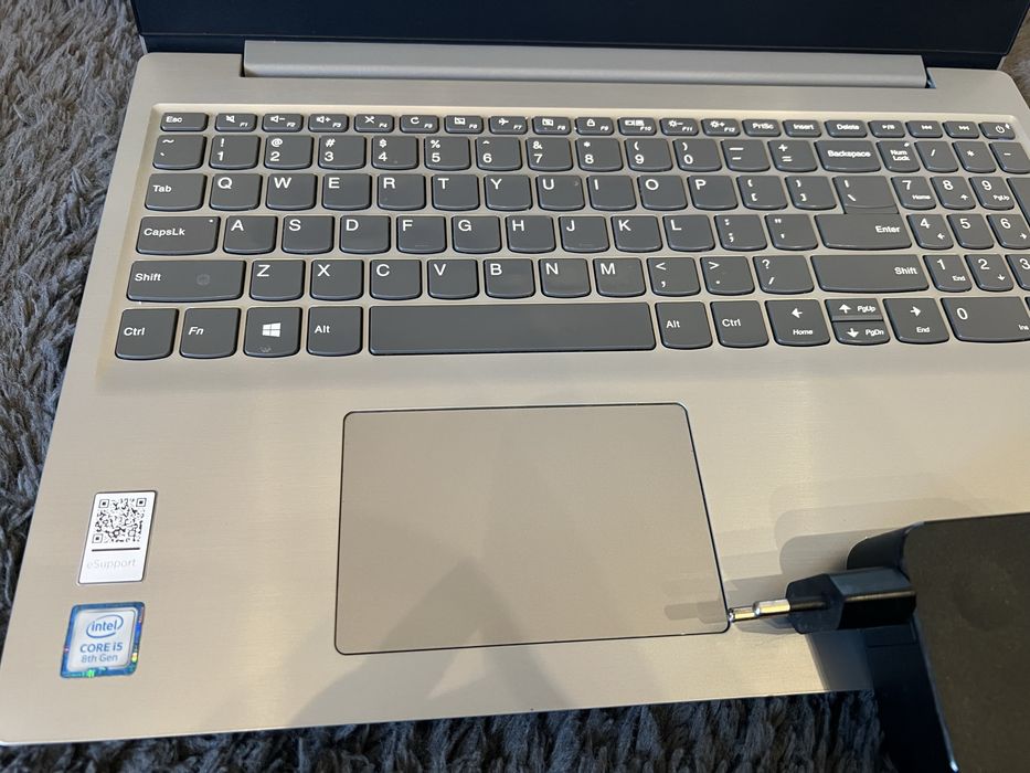 Laptop Lenovo Idea Pad i5 8th gen