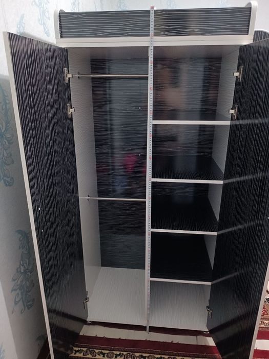 Двухъярусная кровать со шкафом и полками