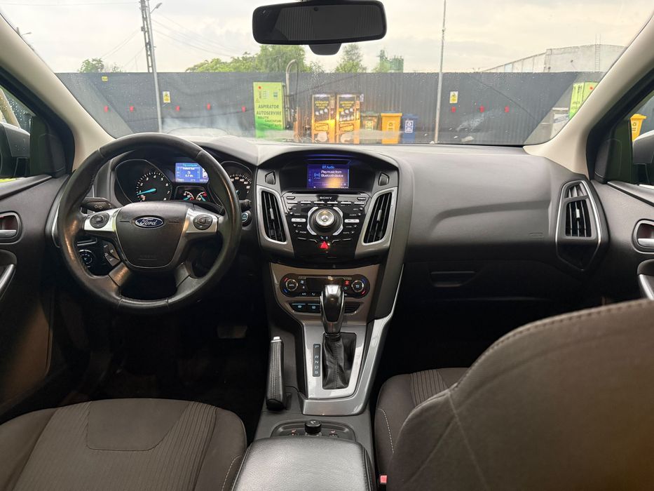 Ford Focus 2013 1.6 benzina