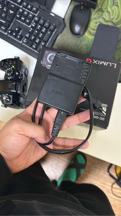 Камера Panasonic LUMIX GH5