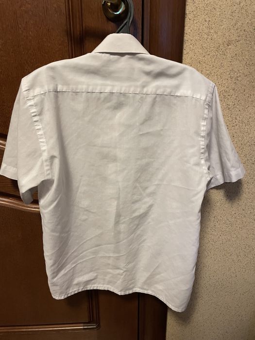 Рубашки белые