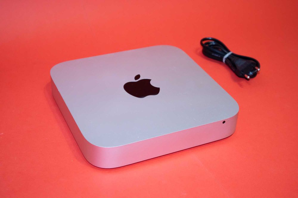 Mac Mini A1347 комплект с Magic Mouse и клавиатура, 2GHz i5, 240GB SSD