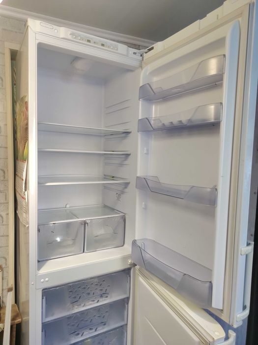 Продам б/у холодильник