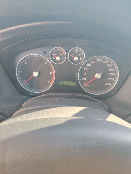 Vând/schimb  Ford focus An 2006 2.0 diesel 136 CP