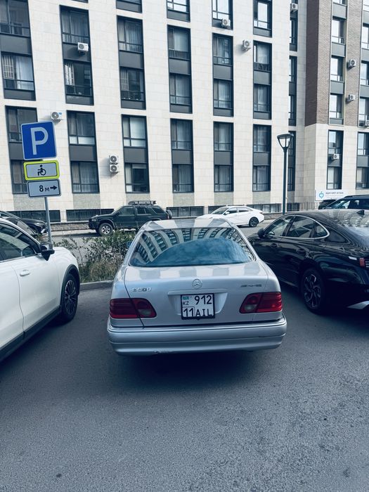 Мерседес лупарик w210