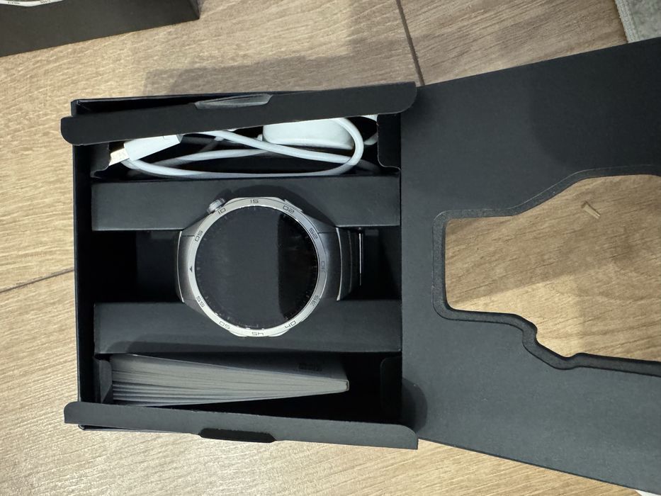 Huawei watch gt 4-73d model: PNX-B19
