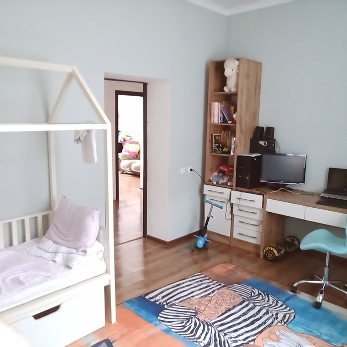 Дом с бизнесом 300 м2