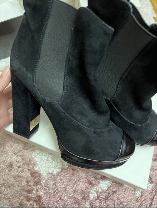 Botine din piele intoarsa masura 38