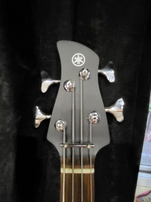 Бас Yamaha TRBX174 Синий
