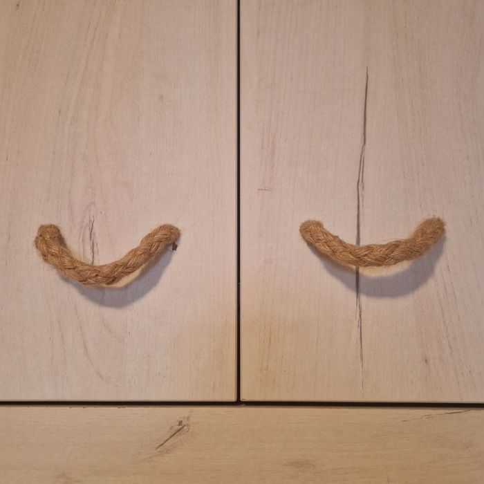 Гардероб с вградено детско легло