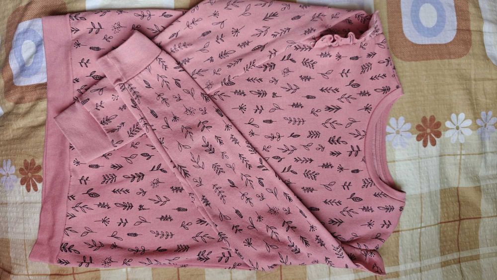 Кофты для девочки 9-10 лет