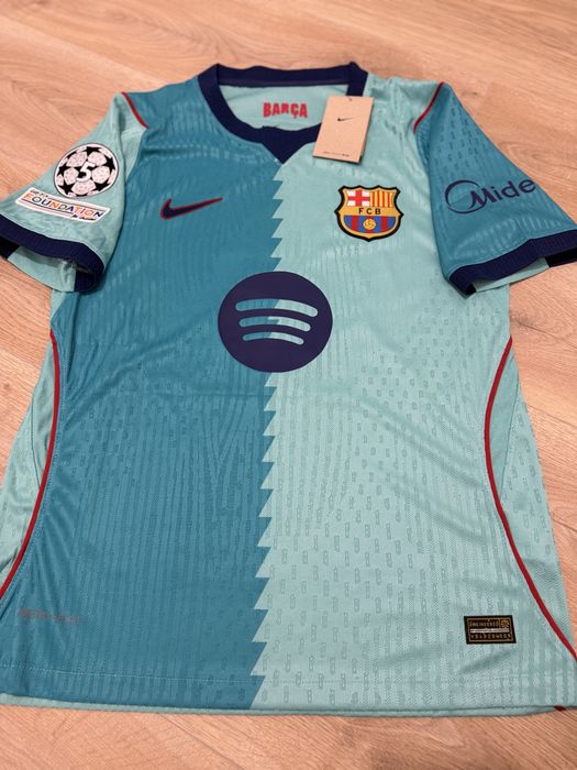 Tricou de fotbal Nike Fc Barcelona Lamine Yamal 10 marime M turcoaz eufa champions league