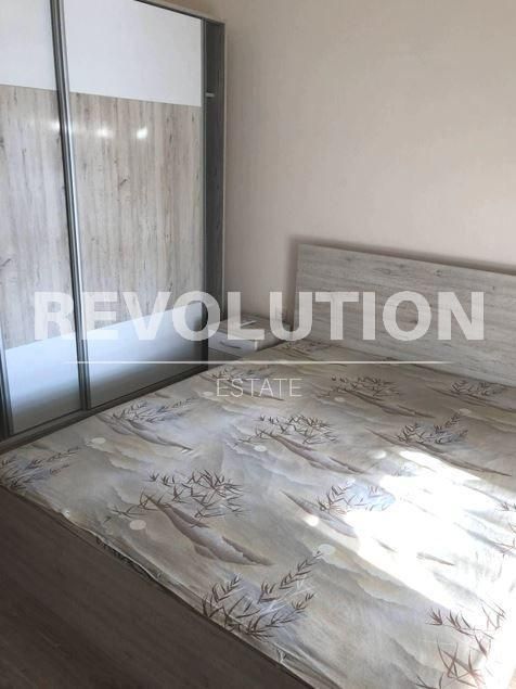 Дава се под наем Двустаен апартамент в Варна, Аспарухово - 65 кв.м за 548.25 € - Снимка #2