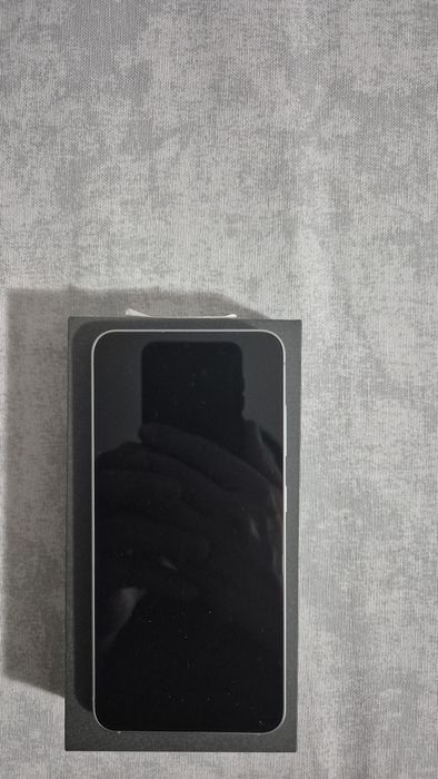 Продам самсунг s25, 128г. Новый