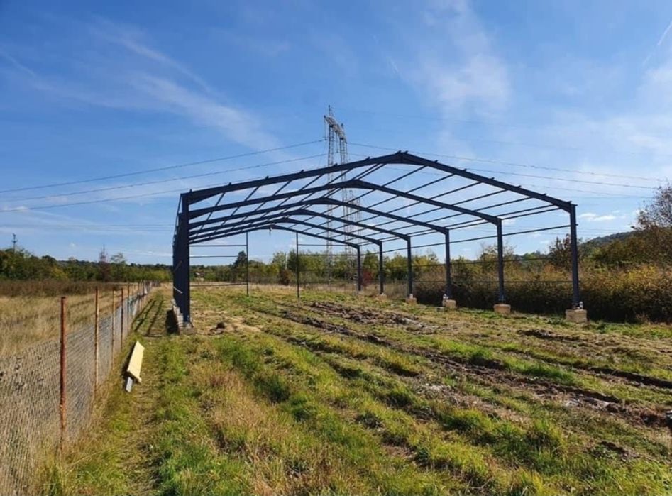 Vând structuri metalice