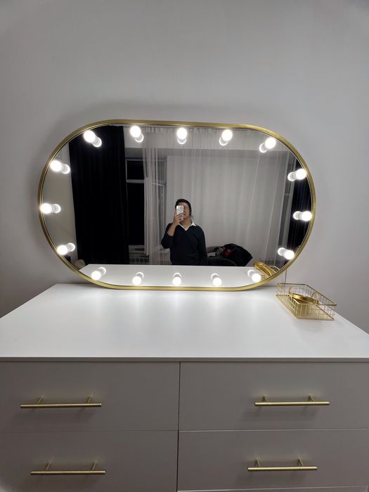 Визажный стол с тумбами