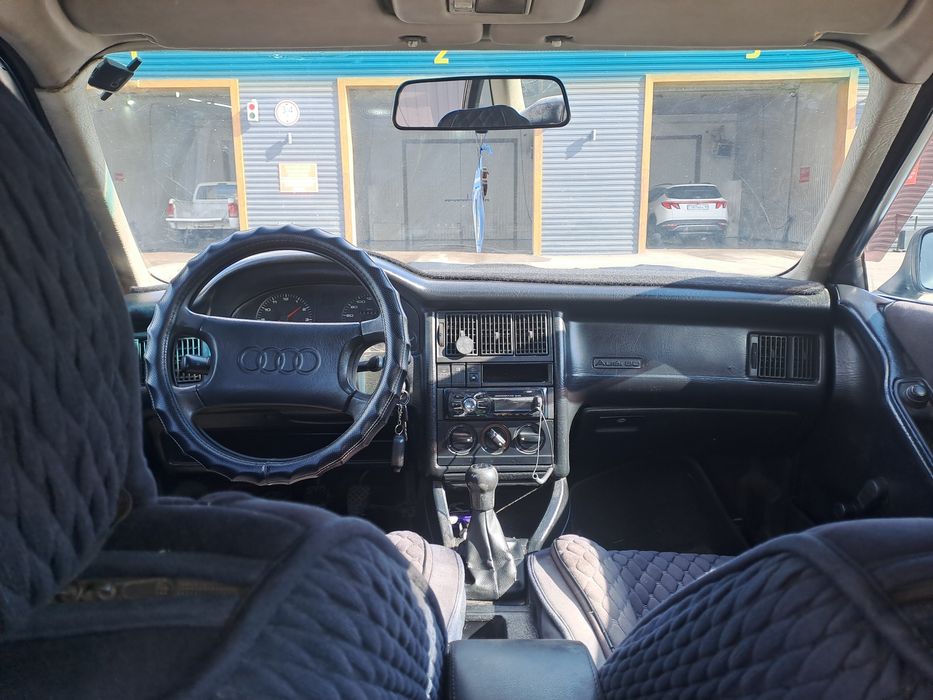 Продам ауди 80 1.8