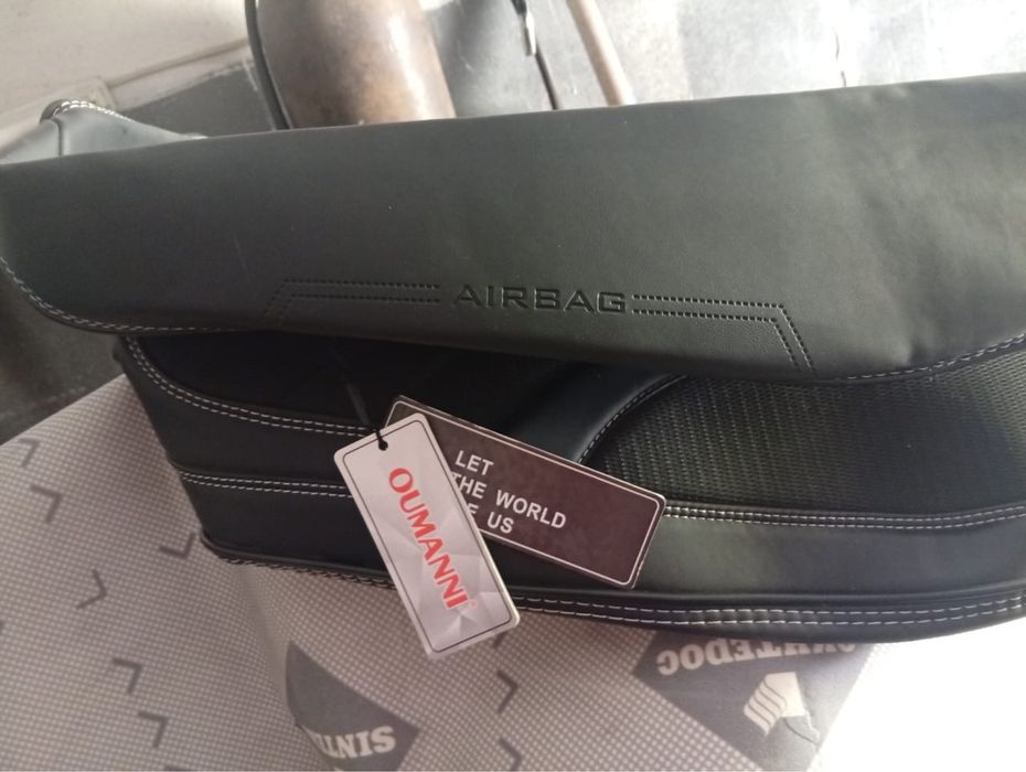 Продам чехлы на Хундай Санта -фе.