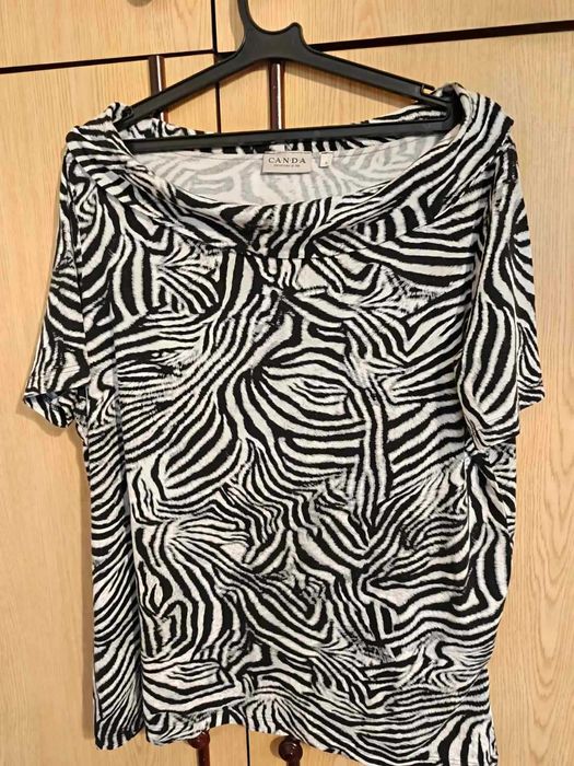 Дамка блуза с къс ръкав