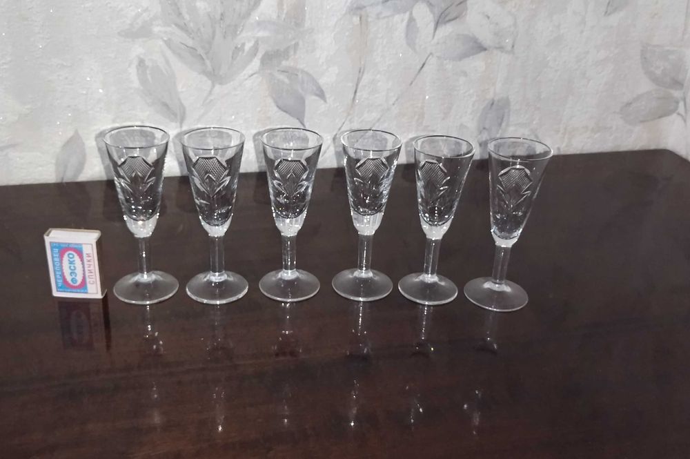 Рюмки 6 шт. Стекло. Новые.