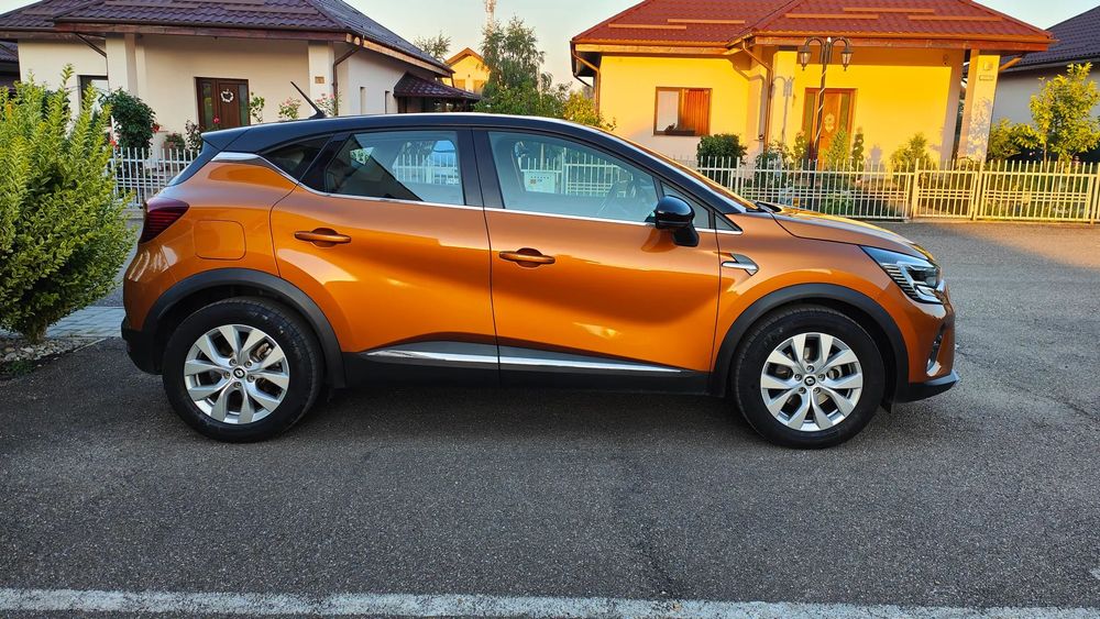 Renault Captur Renault Captur E-TECH Plug-in Hybrid 160 CP – 2022