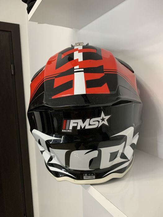 Две каски Airoh Twist M