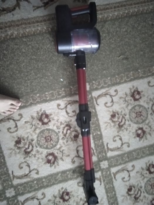 Вертикальный пылесос кинока