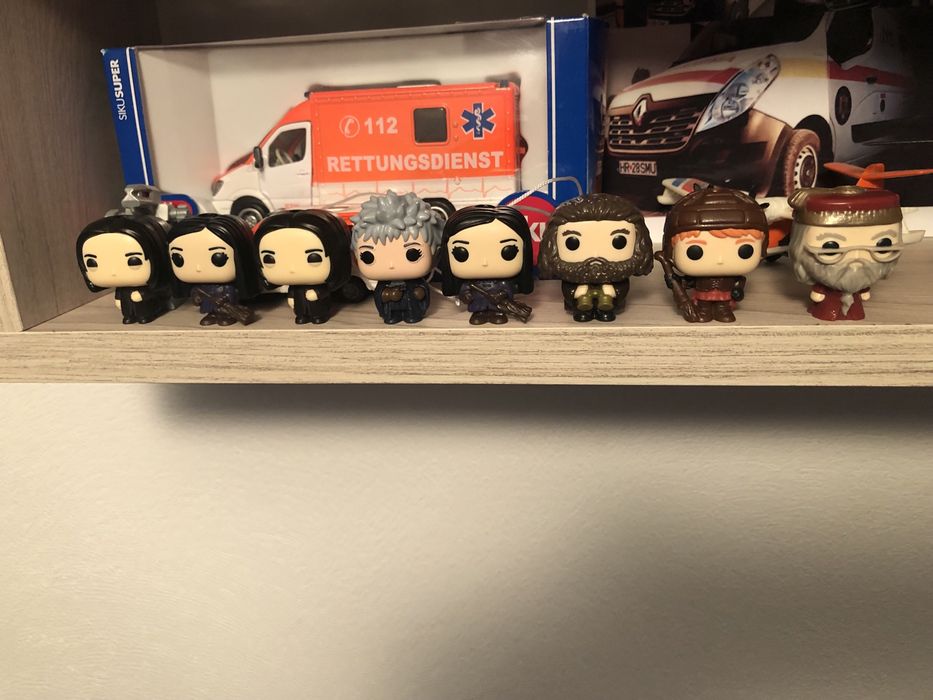 Figurine Stranger things Kinder Joy Harry si Jurassic world 2024