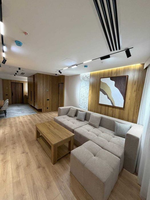 *Срочно Piramit Tower 3ком квартира 101м2.Евро.Ул.Бабура.Центр.