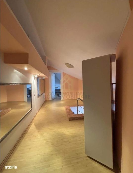 Apartament 4 camere de vanzare central