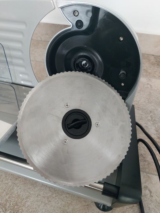 Feliator electric Camry CR4702 nou