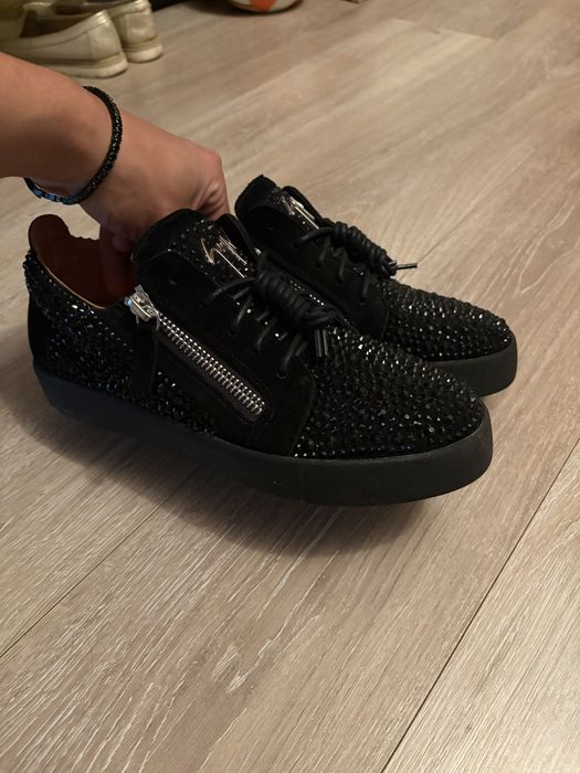 Giuseppe Zanotti Moonshot
